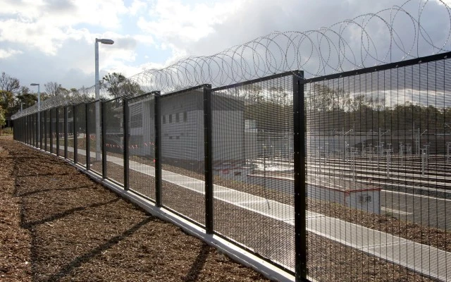 One Side Barbed Wire Fencing in Ahmedabad | Manish Fencing